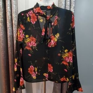 NWOT Floral sheer Top size S